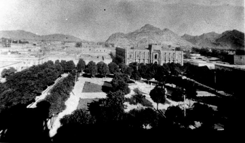 Foto antigua de la Plaza Zaragoza de Hermosillo (Sonora, México)